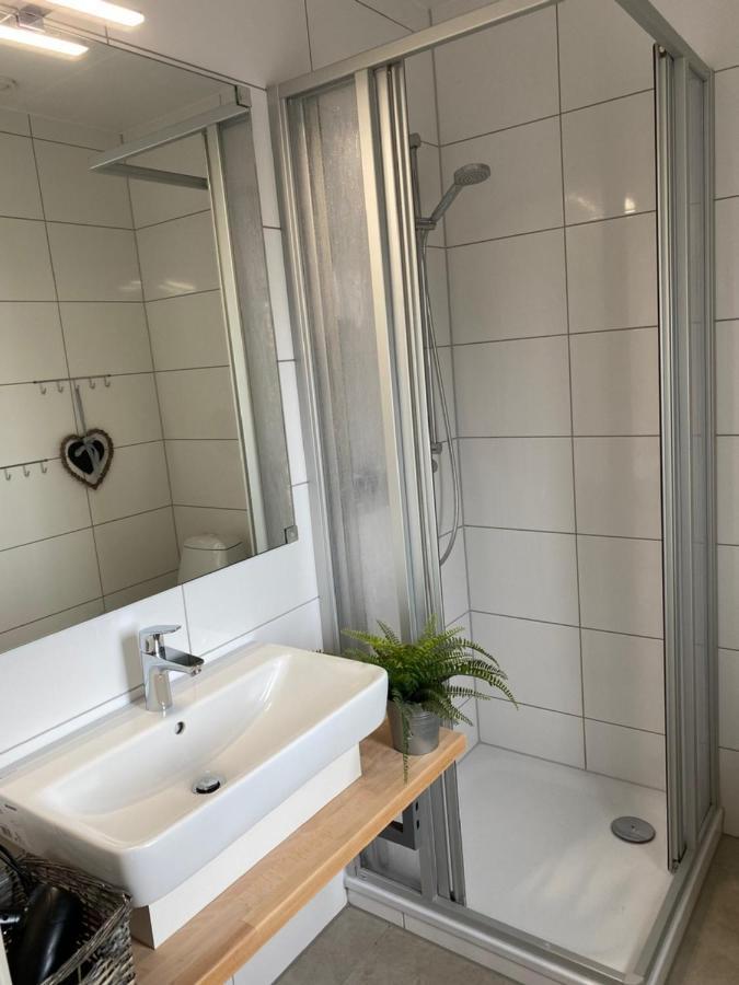 Ferienhaus Mit Sauna ซิงสท์ ภายนอก รูปภาพ